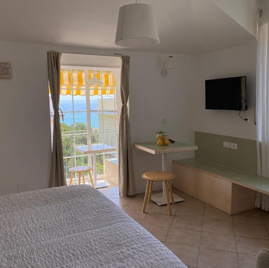 Residence Villa Ombrosa Spotorno Kültér fotó